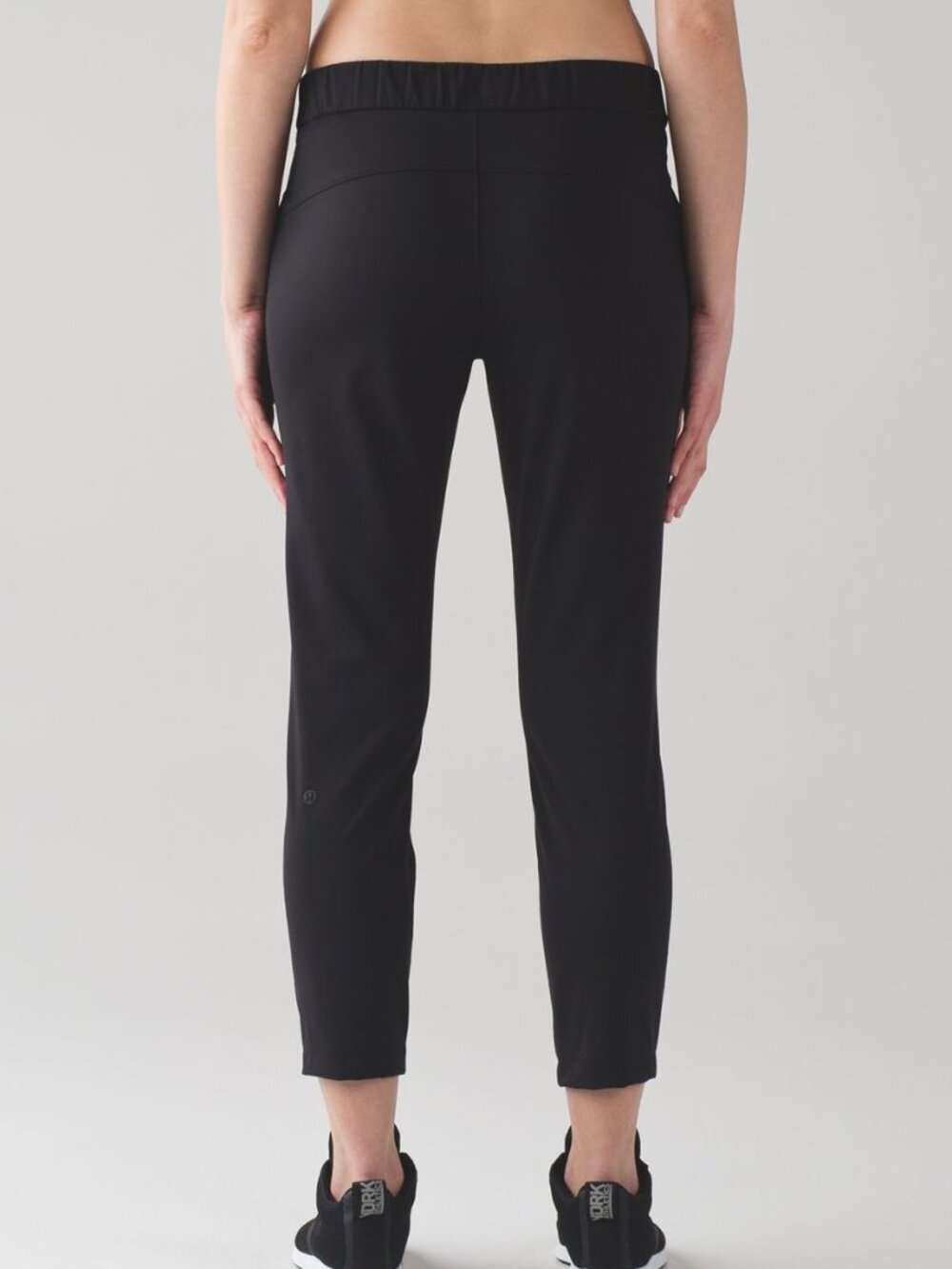 Lululemon Athletica On The Fly Black Pant - Size 6
